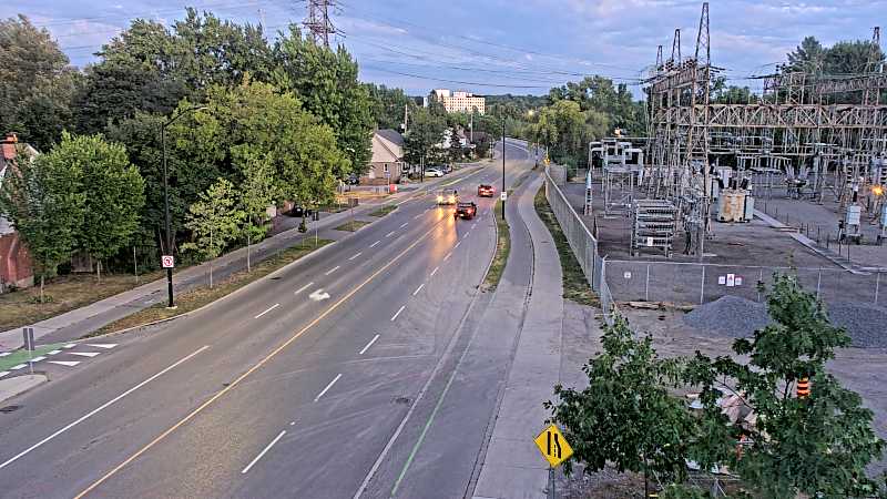 Traffic camera image at 2025-08-25 00:10:55