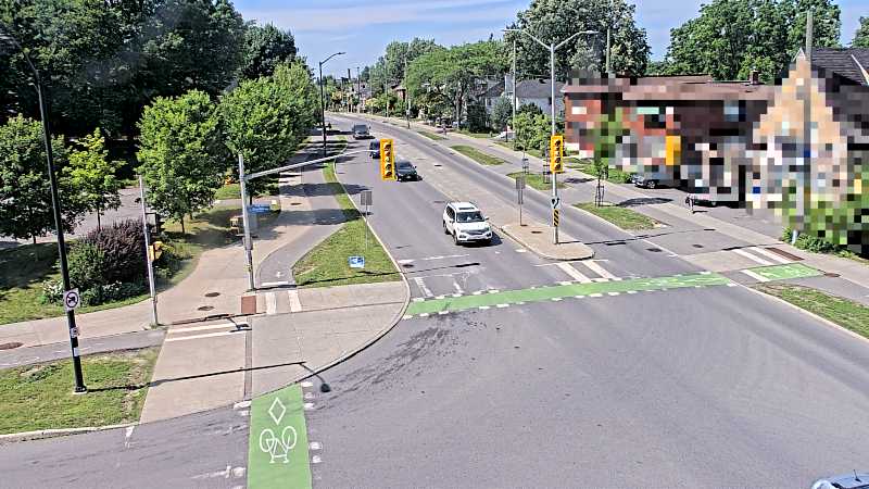 Traffic camera image at 2025-06-30 19:20:58