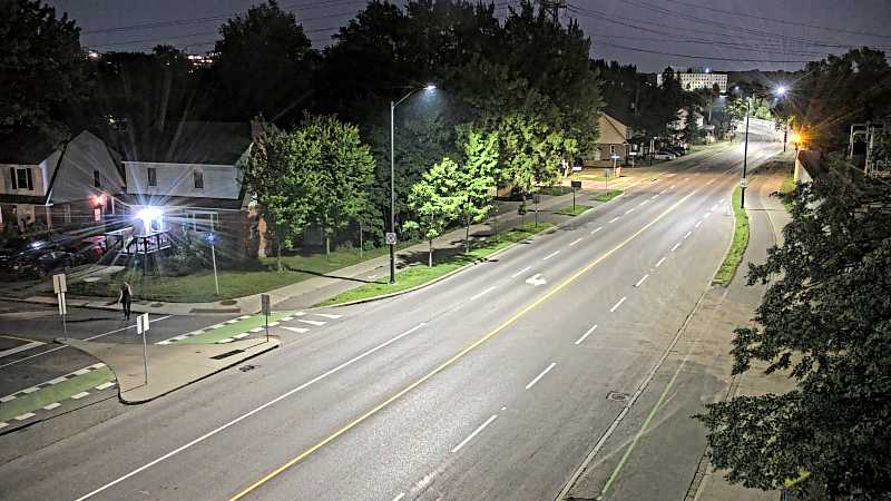 Traffic camera image at 2025-07-12 04:00:42