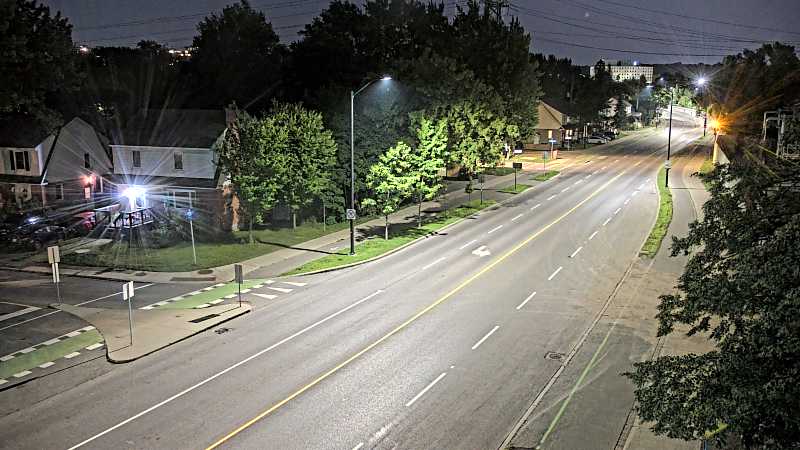 Traffic camera image at 2025-07-12 05:00:44