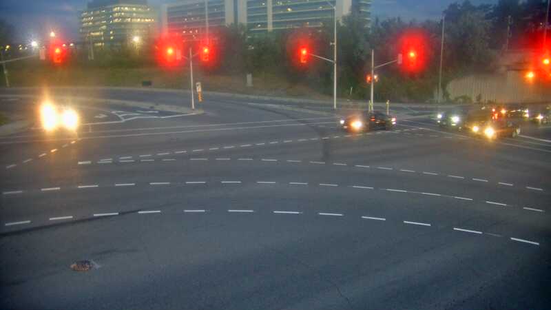 Traffic camera image at 2025-08-25 00:10:55