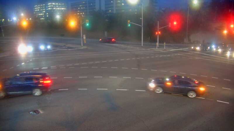 Traffic camera image at 2025-08-25 00:20:47
