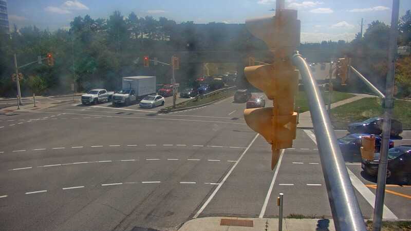 Traffic camera image at 2025-09-14 17:56:03