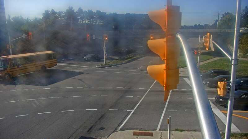 Traffic camera image at 2025-09-18 13:15:56
