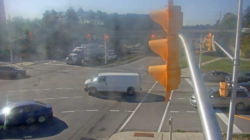 Traffic camera image at 2025-09-18 13:51:12