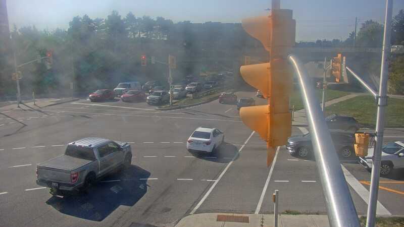 Traffic camera image at 2025-09-18 14:21:08