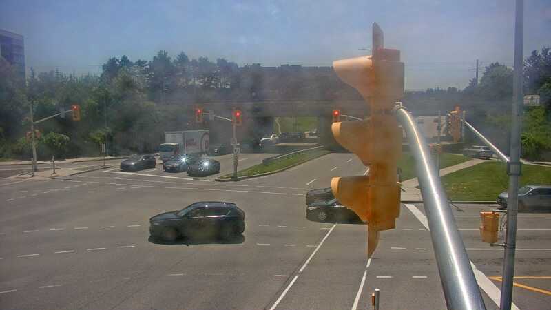 Traffic camera image at 2025-06-30 17:01:04