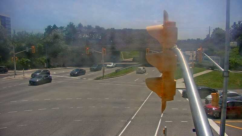 Traffic camera image at 2025-06-30 17:37:35
