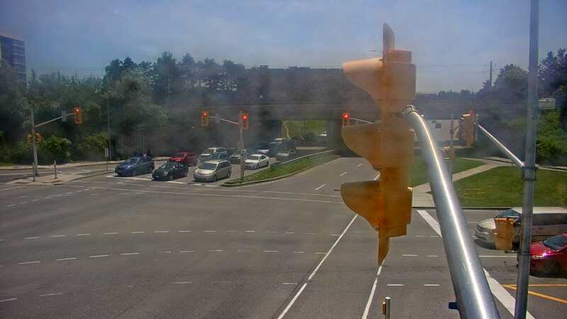 Traffic camera image at 2025-06-30 17:40:57