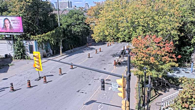 Traffic camera image at 2025-09-14 17:11:04