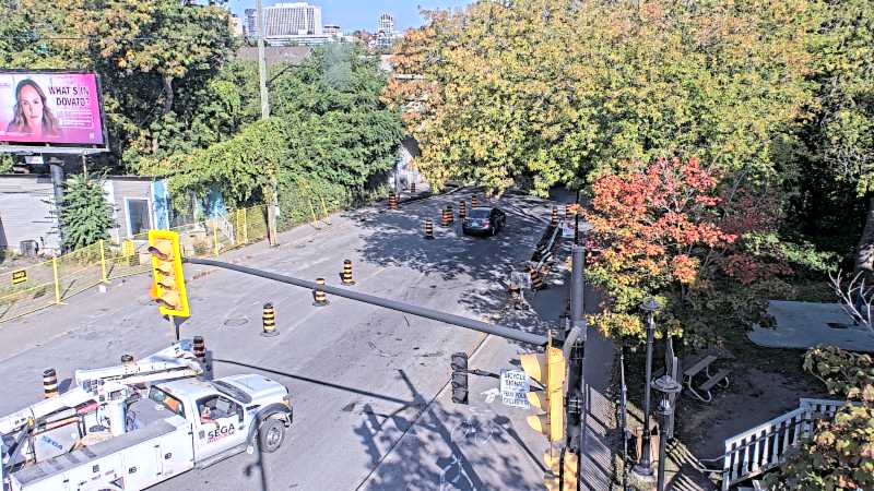 Traffic camera image at 2025-09-18 13:46:06