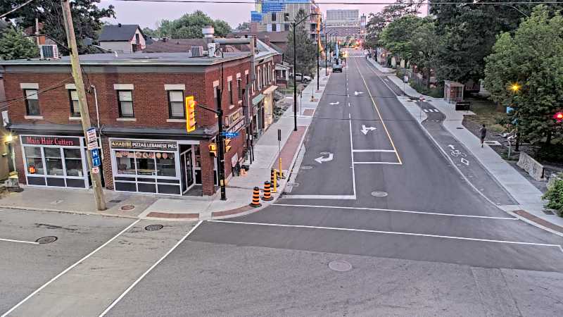 Traffic camera image at 2025-07-31 00:40:51