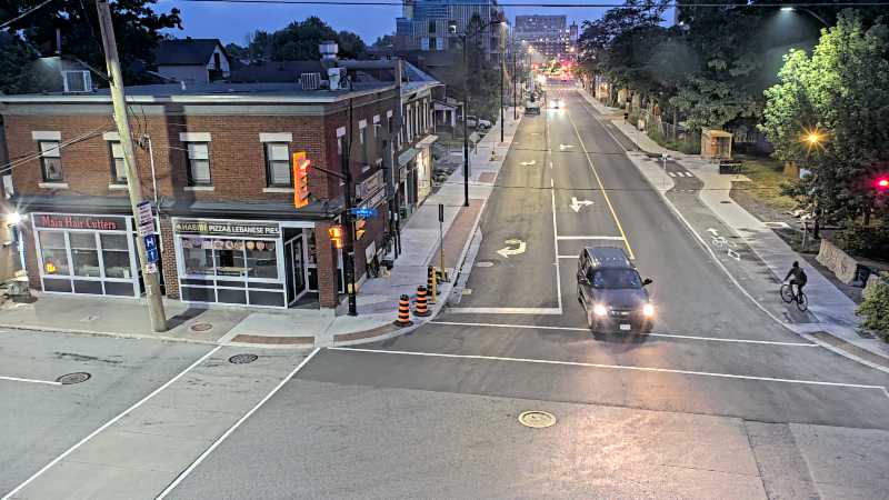 Traffic camera image at 2025-07-31 01:00:54
