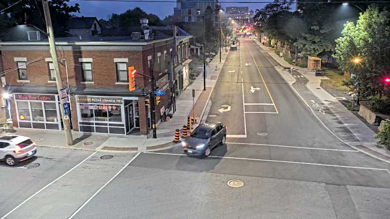 Traffic camera image at 2025-07-31 01:06:02