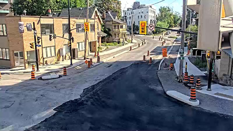 Traffic camera image at 2025-08-24 14:20:59