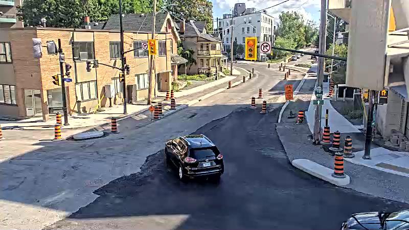 Traffic camera image at 2025-08-24 14:35:58