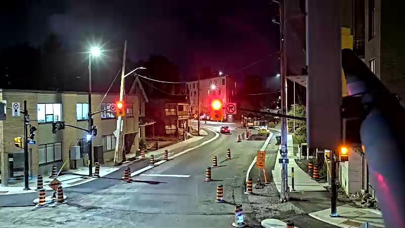 Traffic camera image at 2025-09-18 01:35:53