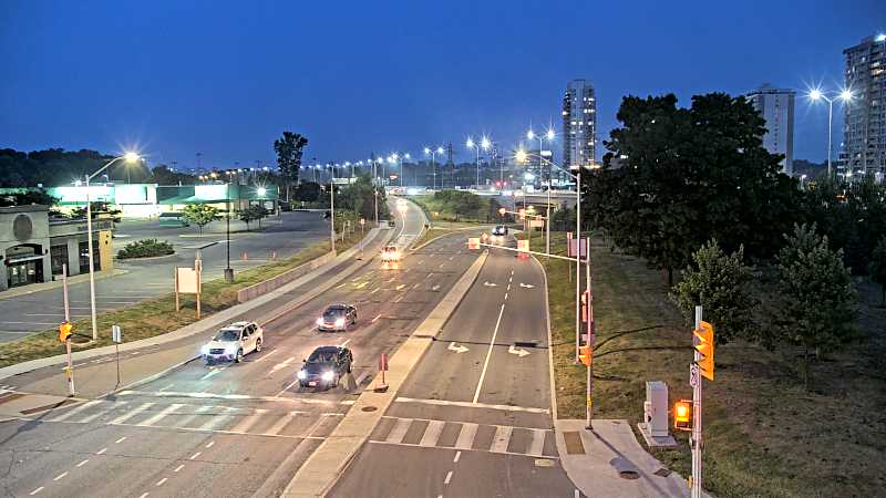 Traffic camera image at 2025-08-04 01:00:09