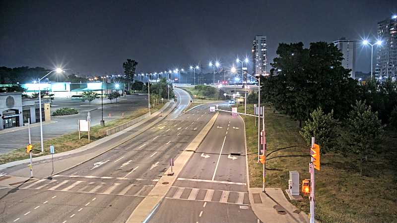Traffic camera image at 2025-08-04 01:40:09