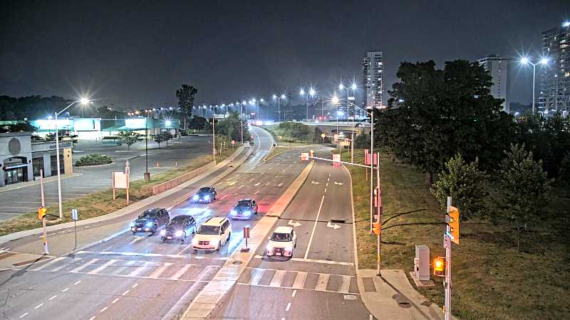 Traffic camera image at 2025-08-04 02:35:10