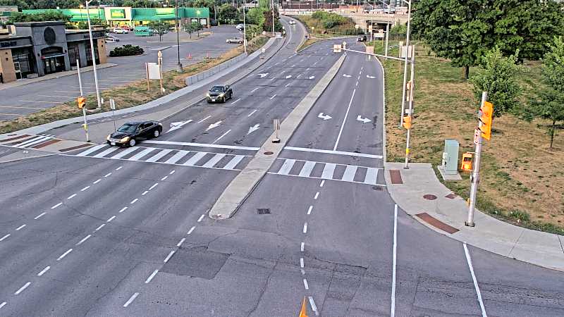 Traffic camera image at 2025-08-25 00:00:10
