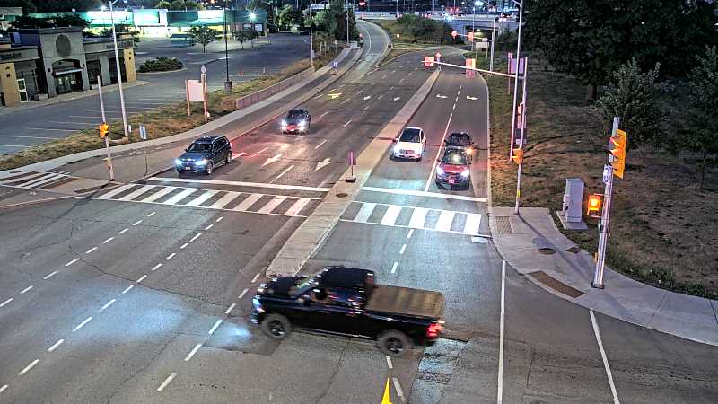 Traffic camera image at 2025-08-25 00:25:13