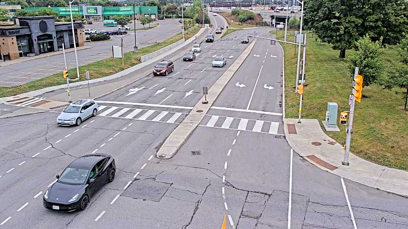 Traffic camera image at 2025-09-05 11:45:11