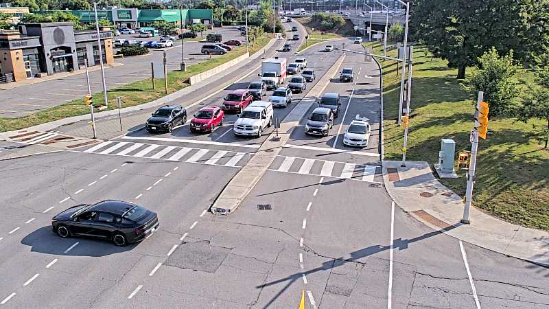 Traffic camera image at 2025-09-05 13:20:11