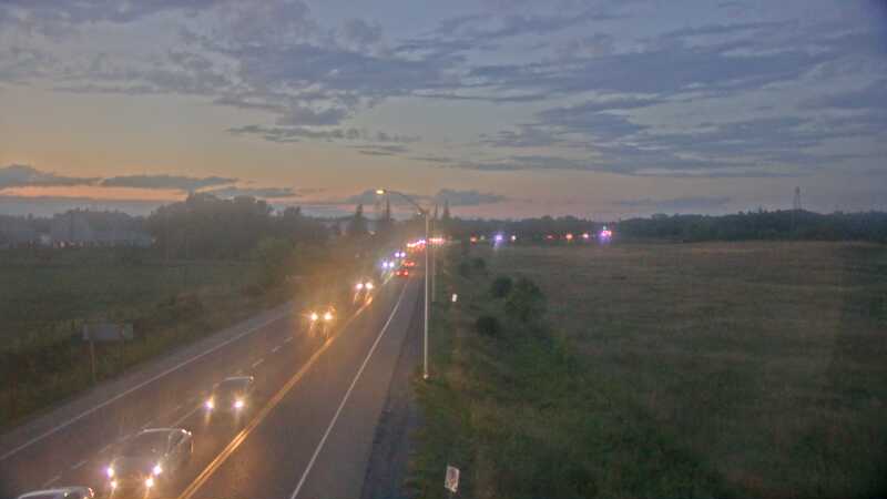 Traffic camera image at 2025-08-25 00:15:58
