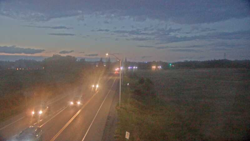 Traffic camera image at 2025-08-25 00:25:54