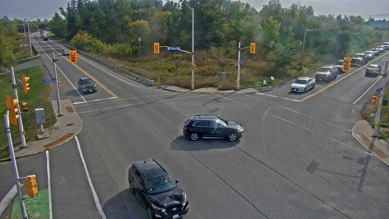 Traffic camera image at 2025-09-17 19:46:05