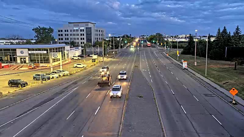 Traffic camera image at 2025-08-25 00:15:58