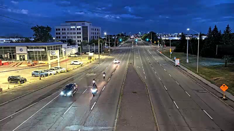 Traffic camera image at 2025-08-25 00:25:54