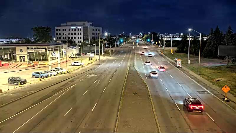 Traffic camera image at 2025-08-25 00:40:54