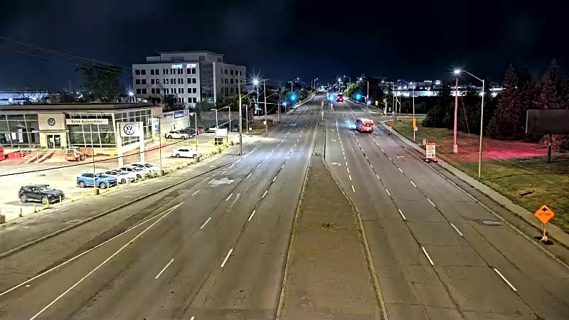 Traffic camera image at 2025-08-25 03:31:08