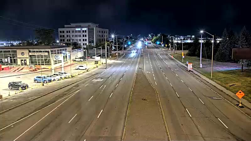 Traffic camera image at 2025-08-25 04:00:56