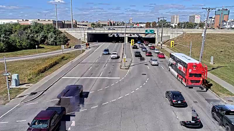 Traffic camera image at 2025-09-14 17:51:08