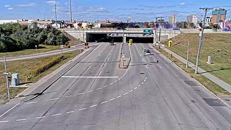 Traffic camera image at 2025-09-14 18:35:53