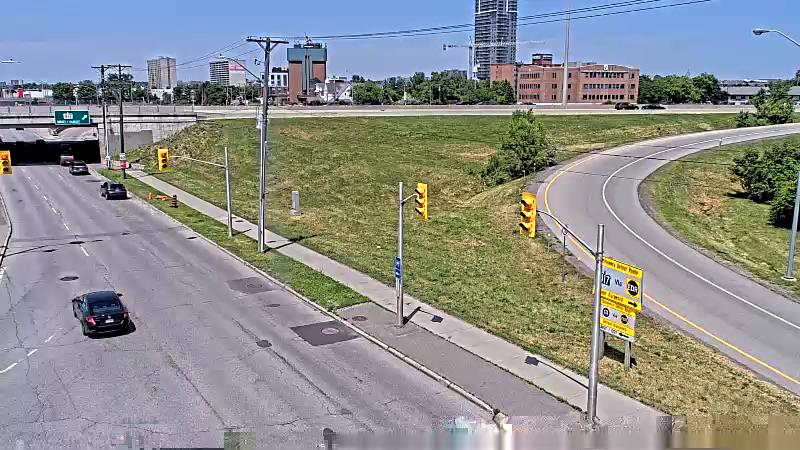 Traffic camera image at 2025-06-30 17:56:02