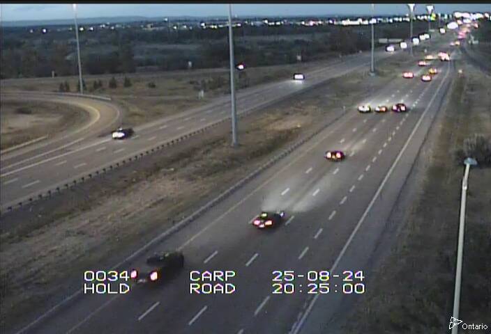 Traffic camera image at 2025-08-25 00:25:54