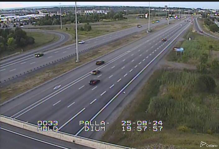 Traffic camera image at 2025-08-25 00:00:56