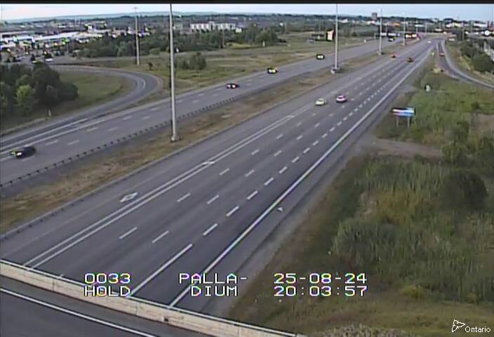 Traffic camera image at 2025-08-25 00:05:59