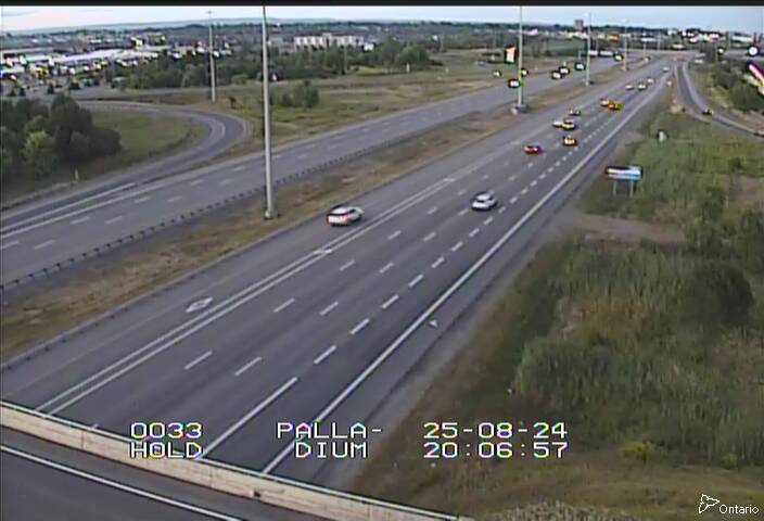 Traffic camera image at 2025-08-25 00:10:56
