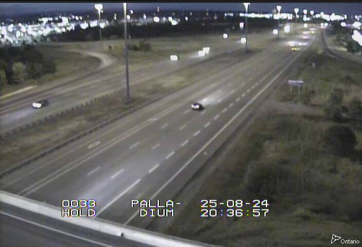 Traffic camera image at 2025-08-25 00:40:55