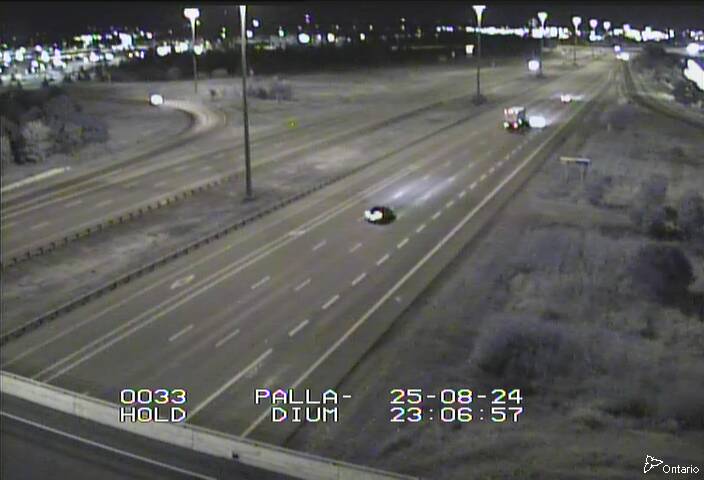 Traffic camera image at 2025-08-25 03:11:05