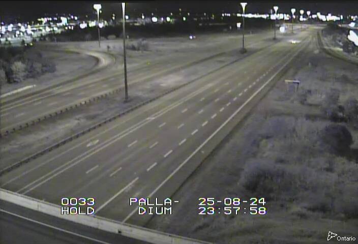 Traffic camera image at 2025-08-25 04:00:57
