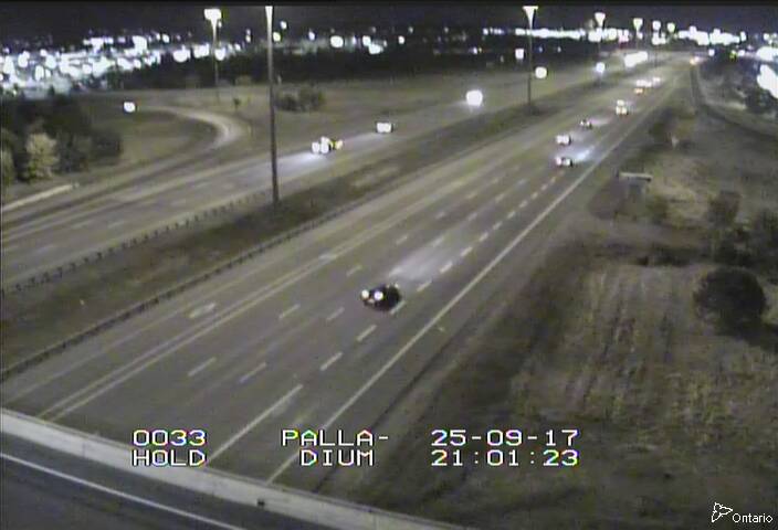 Traffic camera image at 2025-09-18 01:05:56