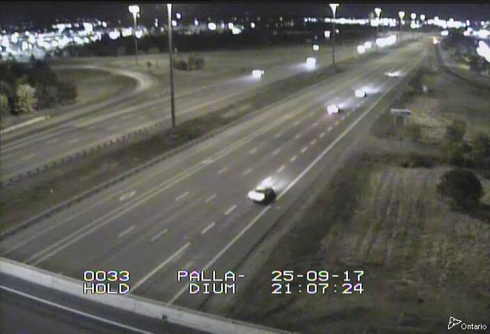 Traffic camera image at 2025-09-18 01:11:00