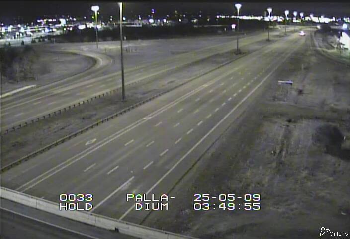 Traffic camera image at 2025-05-09 07:55:35