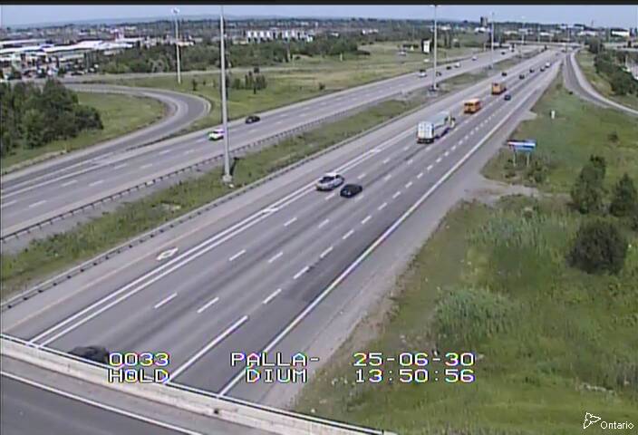 Traffic camera image at 2025-06-30 17:56:03